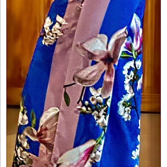 Ted Baker | Size 0 | Coulette Satin High-Rise Pants - Picture 4 of 13